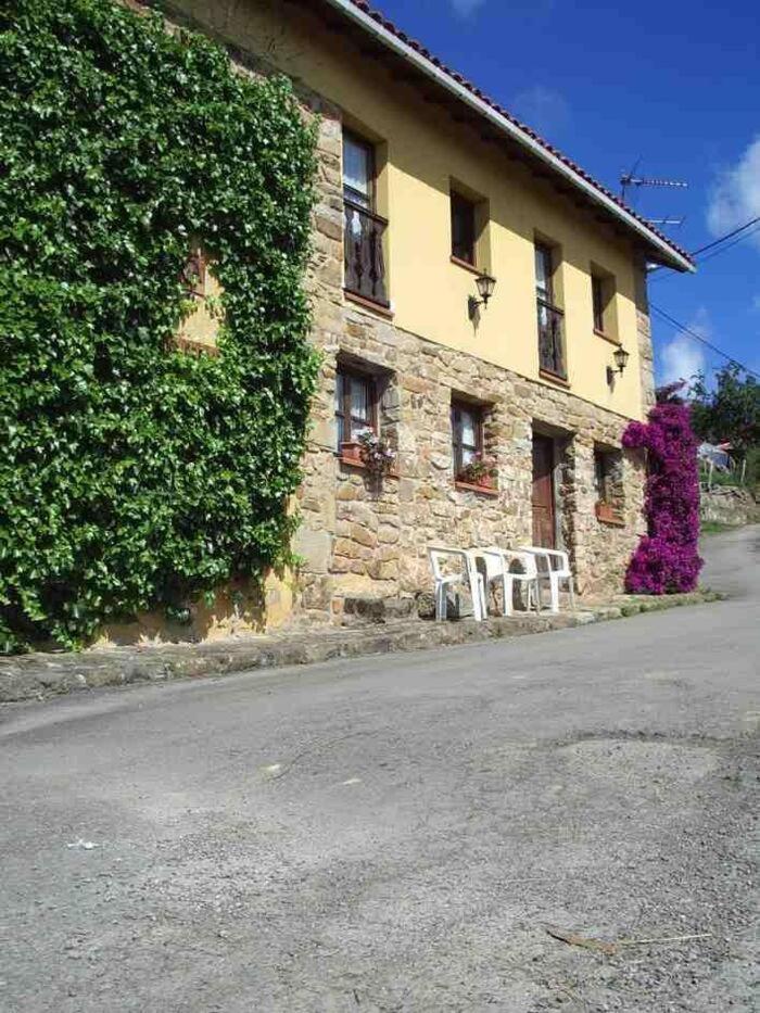 Alojamientos Rurales Pena Crespa Tresvilla Exterior foto